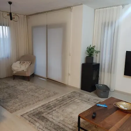 Apartman Erdalin Evii *